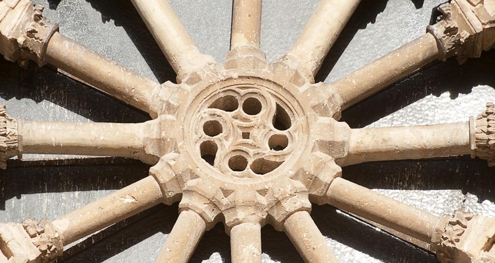Scopri Modica - en Dettaglio del rosone Maddalena Migliore