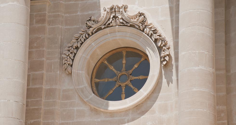 Scopri Modica - en Rosone Maddalena Migliore