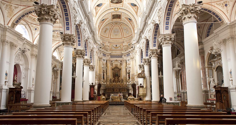 Scopri Modica - en Navata centrale Maddalena Migliore