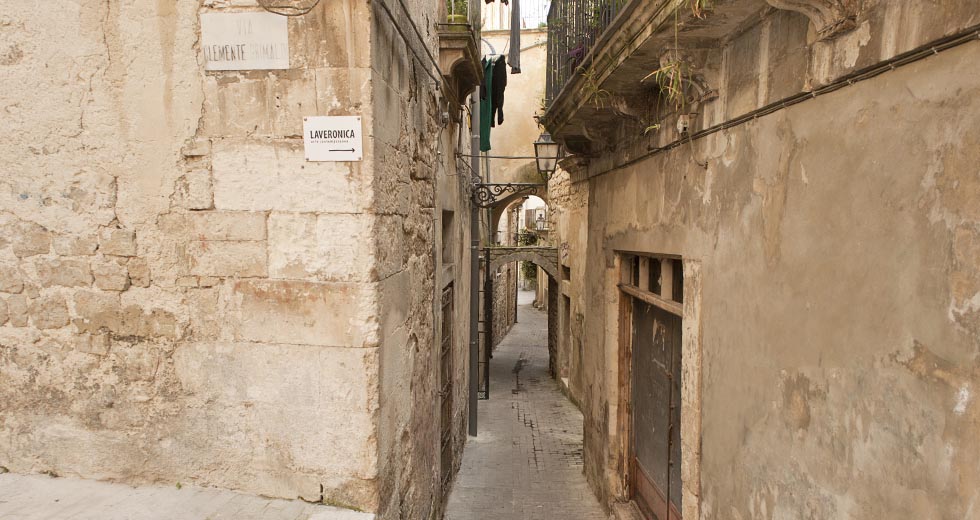 Scopri Modica - en Via Grimaldi Maddalena Migliore